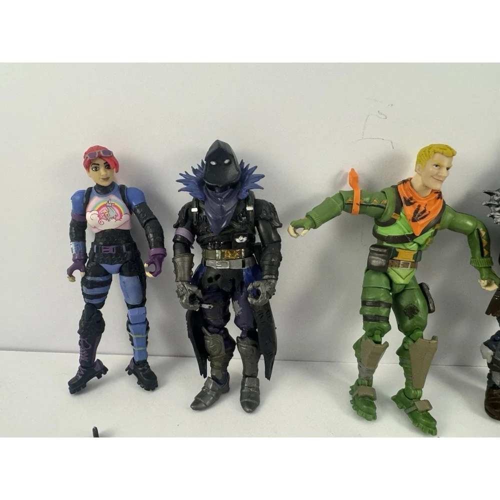 Fortnite Action Figure Lot of 4 +‎ Accessories